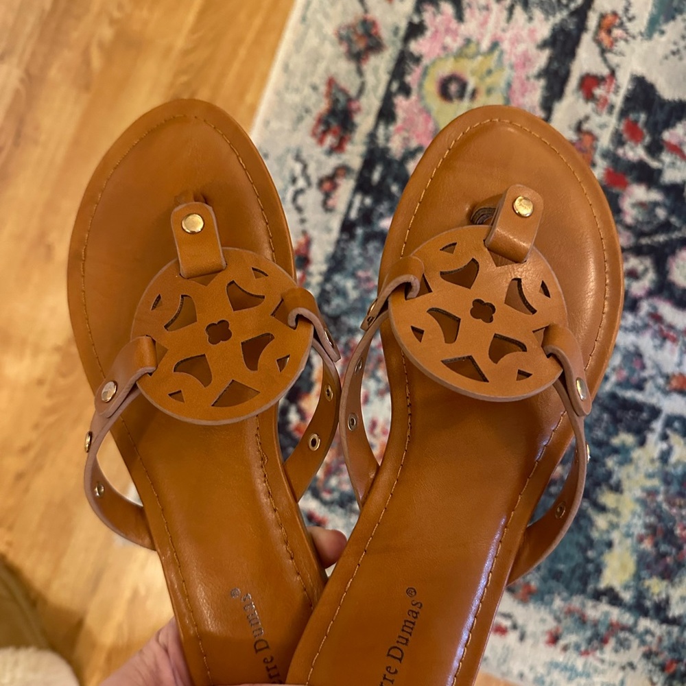 Brand new Pierre dumas sandals in 8.5 - look alike Tory Burch